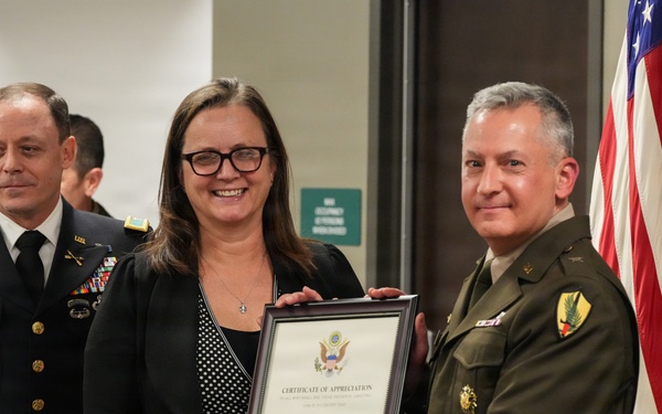 LaRoche returns to 'Army home,' retires after nearly 30 years of service