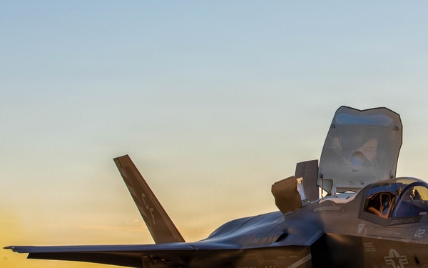 Marine Fighter Attack Squadron 211 Operations with Makin Island