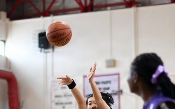 Bilateral youth basketball exchange at Camp Zama continues with day of scrimmages