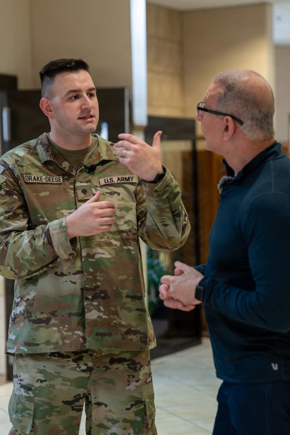 Chef Robert Irvine Reviews Dishes Prepared by 92G Soldiers