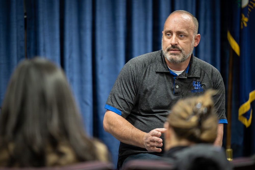 Senate staff visits Kentucky Air Guard Base