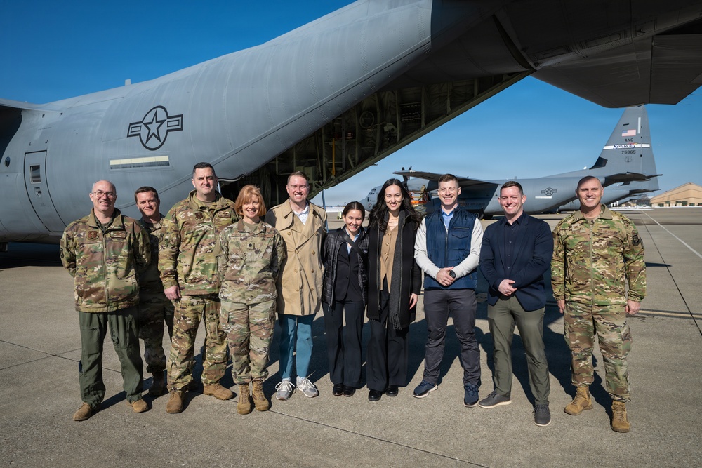 Senate staff visits Kentucky Air Guard Base