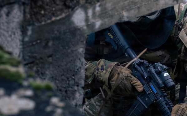 Airmen Face Dynamic Threats During Air Advisor Upgrade Evaluation