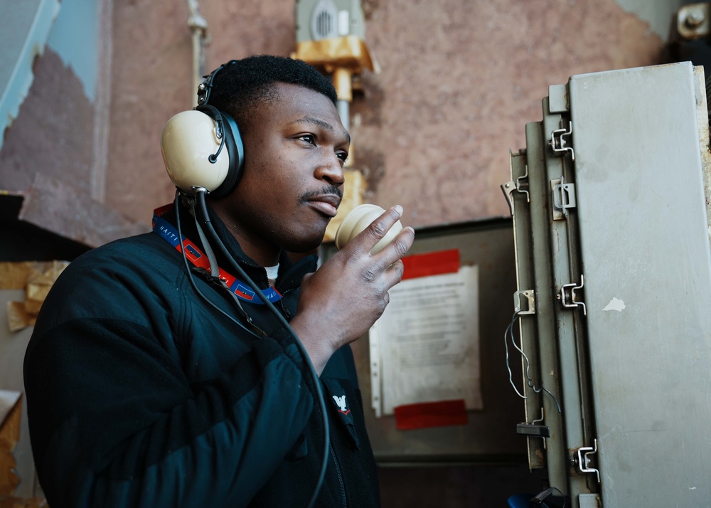 Ike Conducts Planned Incremental Availability maintenance period