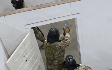 224th Security Forces Squadron Conducts Active Shooter Training