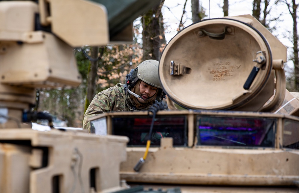 U.S. Army Soldier Performs Maintenance On His M1 Abrams Tank During Combined Resolve 26-05