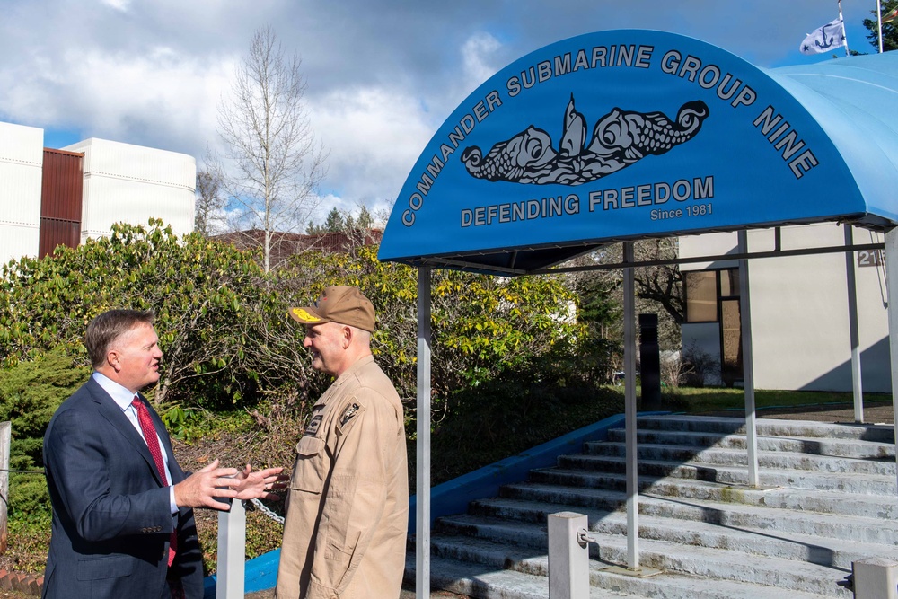 Assistant Secretary of the Navy for Energy, Installations, and Environment visits Submarine Group 9