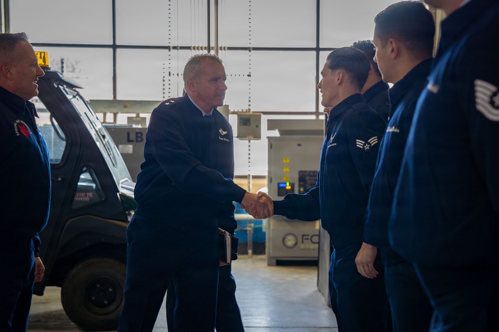 Eighteenth Air Force command team visits 89th Airlift Wing