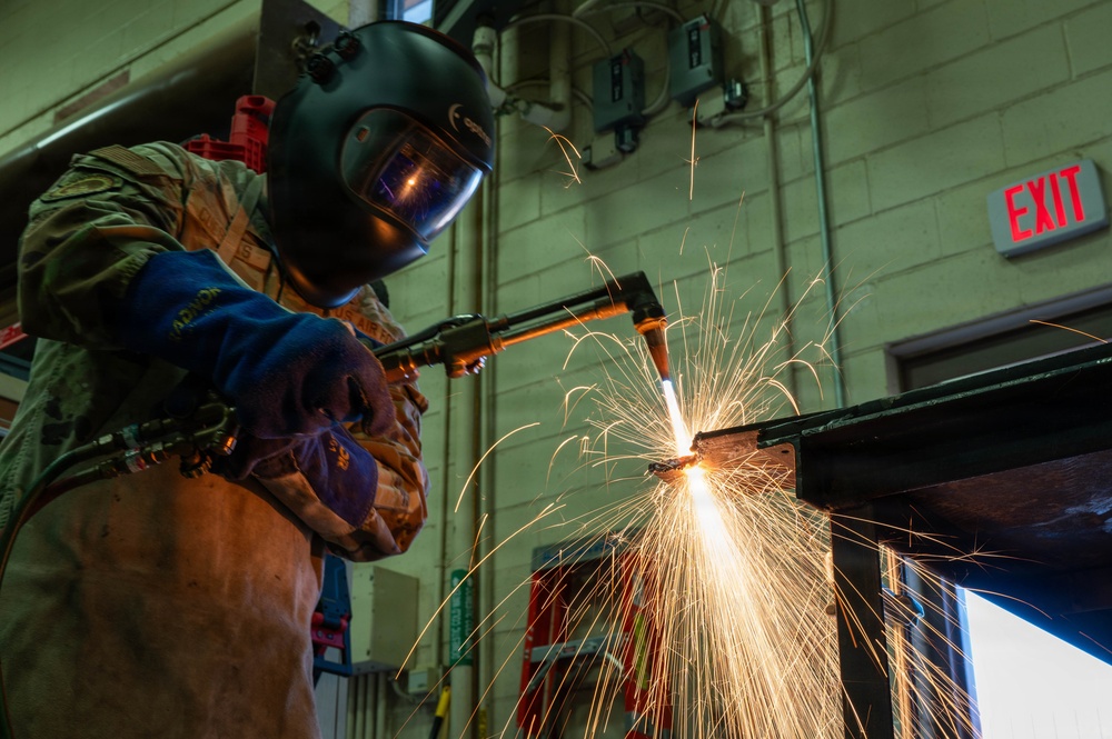 161st Civil Engineering Squadron Structures Conduct Welding Training