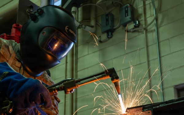 161st Civil Engineering Squadron Structures Conduct Welding Training