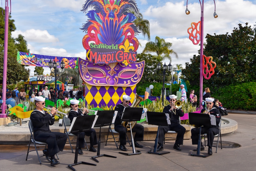 Navy Band Southwest Performs at Sea World’s Presidents Day Military Appreciation Weekend