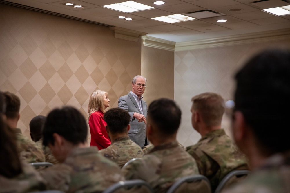 Indiana Governor and First Lady Visit Indiana National Guardsmen