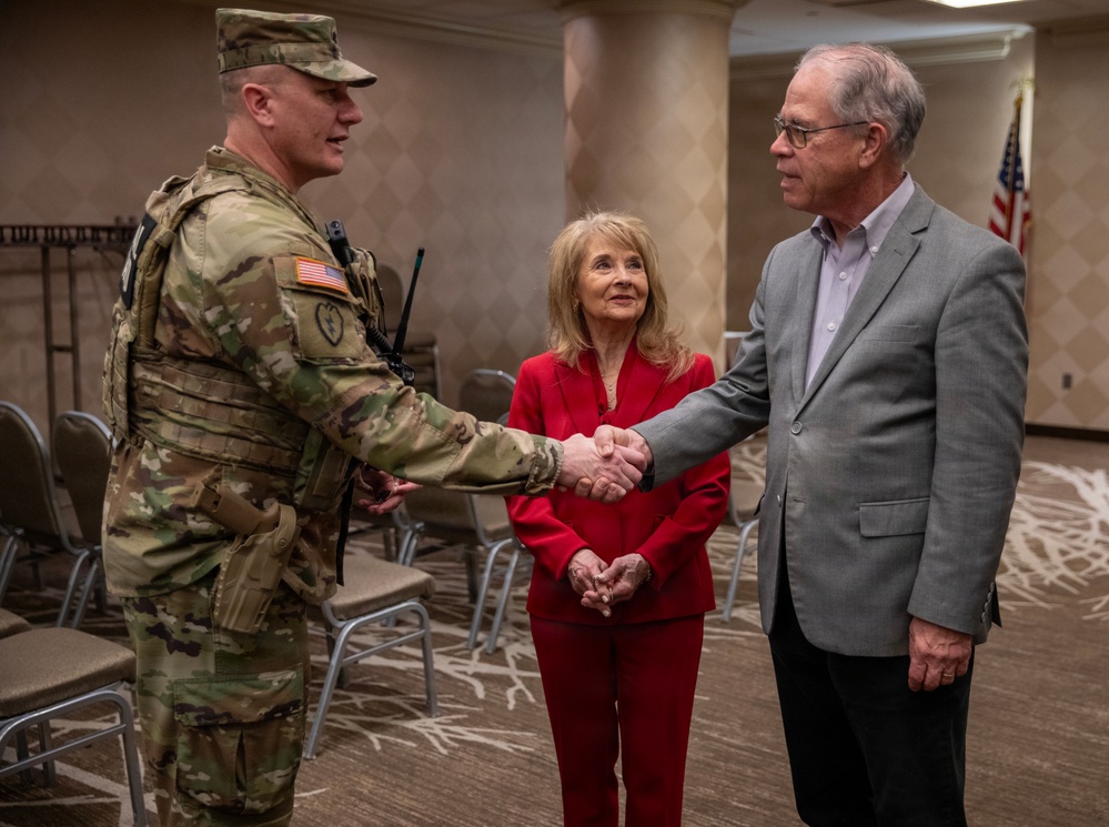 Indiana Governor and First Lady Visit Indiana National Guardsmen