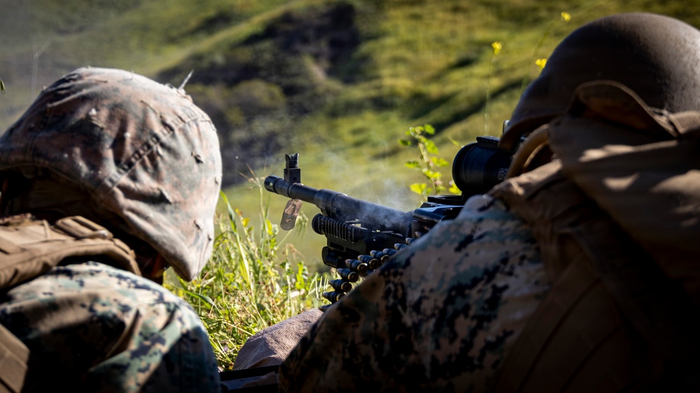 I MEF Marines conduct a machine gun range