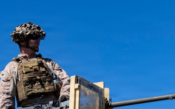 I MEF Marines conduct a machine gun range