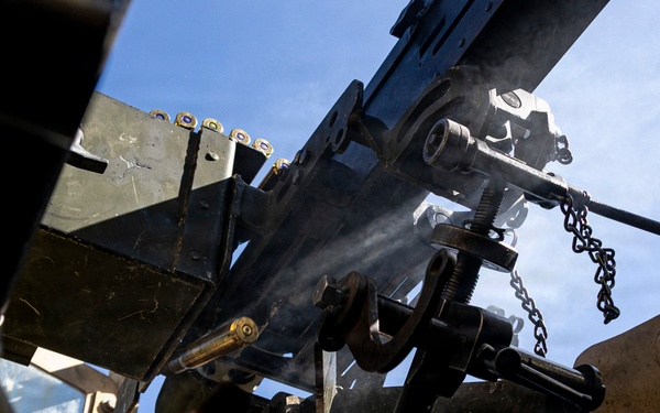 I MEF Marines conduct a machine gun range
