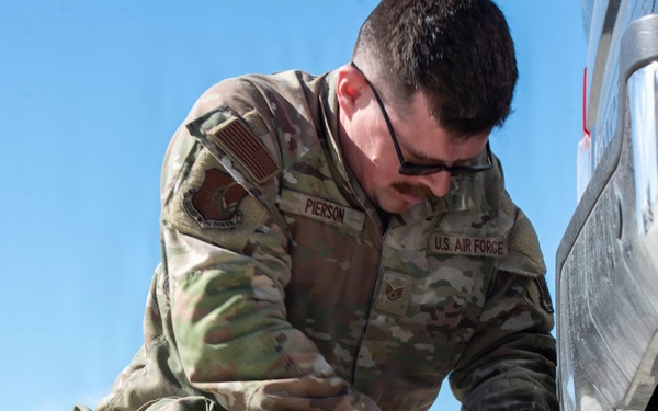 25th ATKW arrives for Bamboo Eagle 26-1