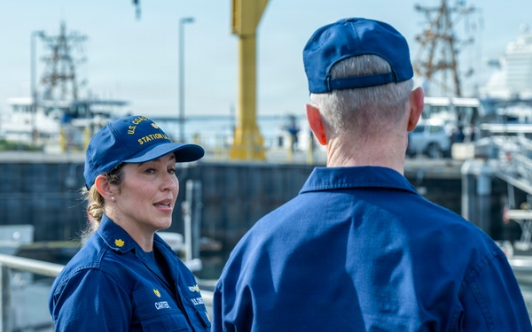 Coast Guard Commandant visits units in Los Angeles area