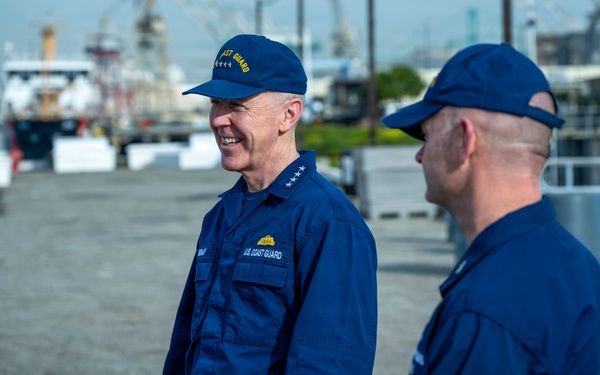 Coast Guard Commandant visits units in Los Angeles area