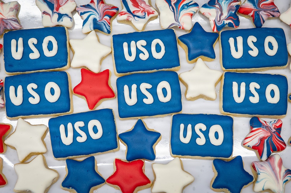 USO celebrates 10th anniversary on JBER