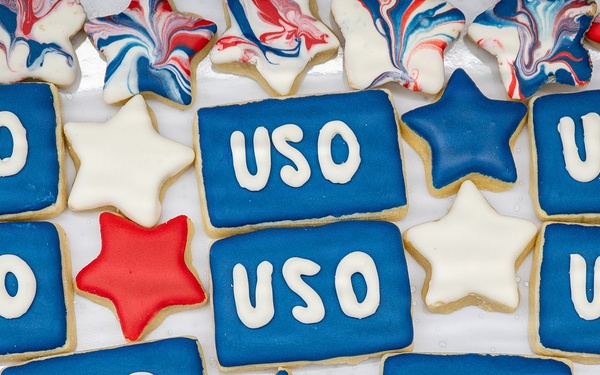 USO celebrates 10th anniversary on JBER