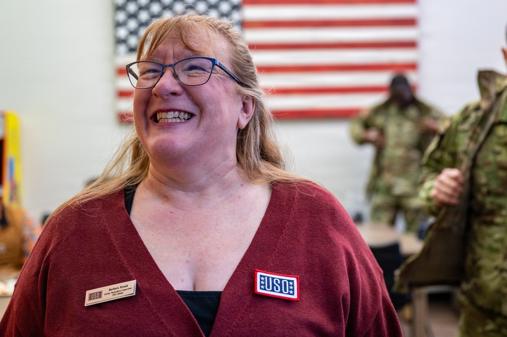 USO celebrates 10th anniversary on JBER