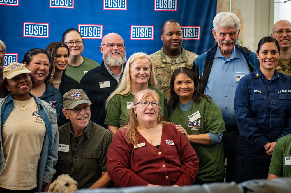 USO celebrates 10th anniversary on JBER