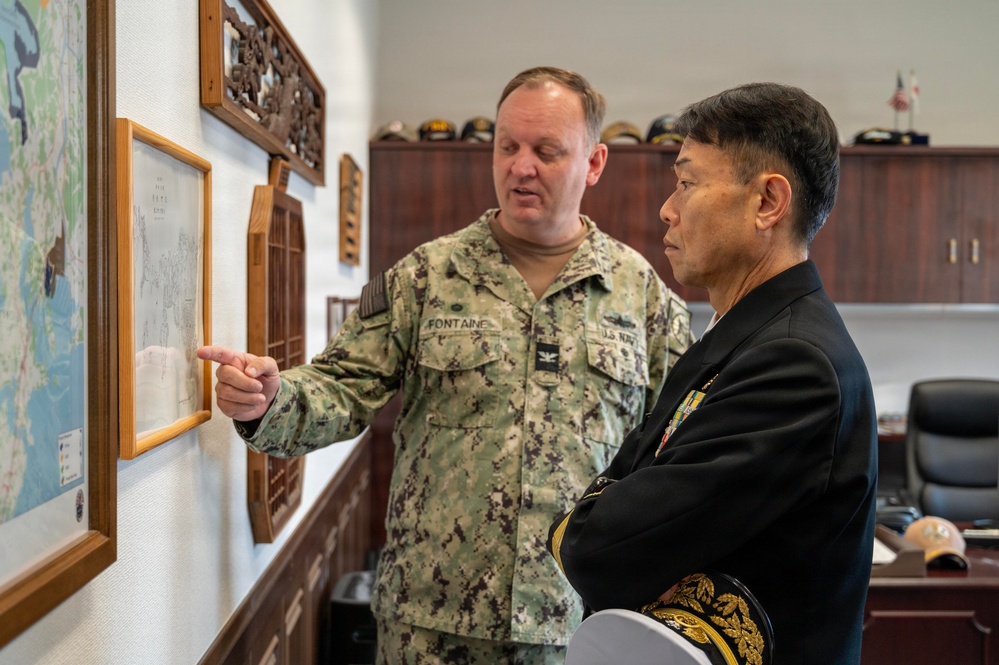 JMSDF VADM Fukuda Visits CFAS