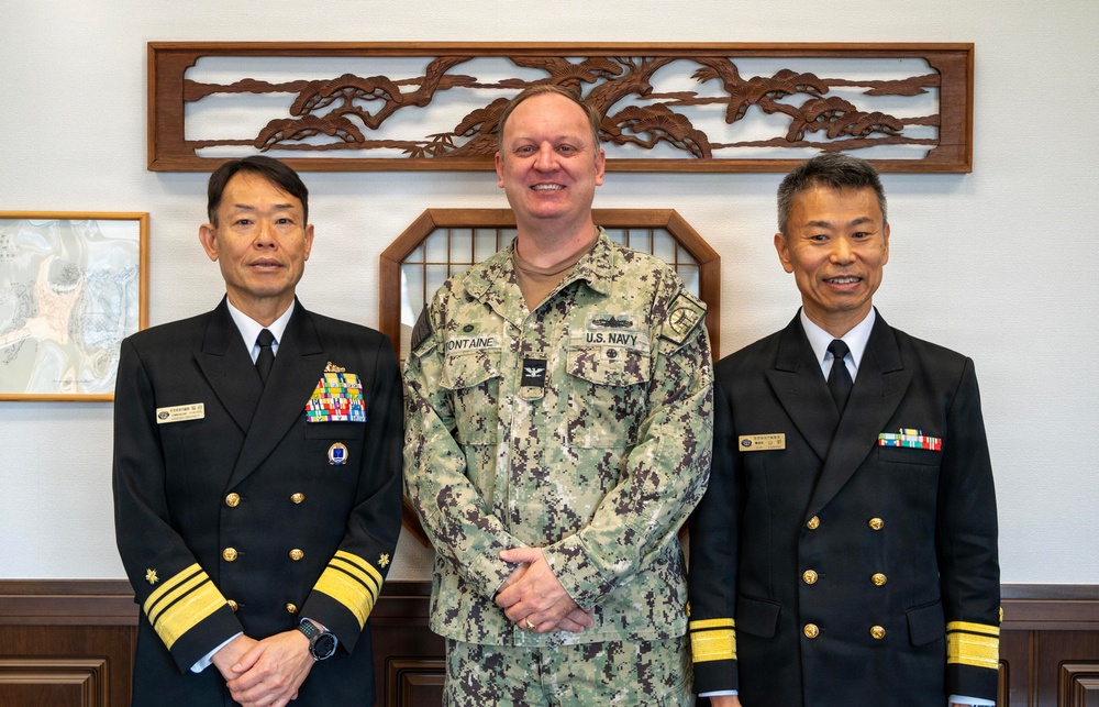 JMSDF VADM Fukuda Visits CFAS