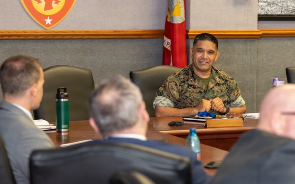 Advanced Strategic Leadership Studies Program visits MARFORPAC