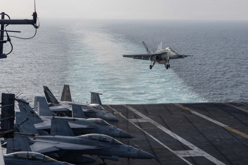 Abraham Lincoln Conducts Flight Operations