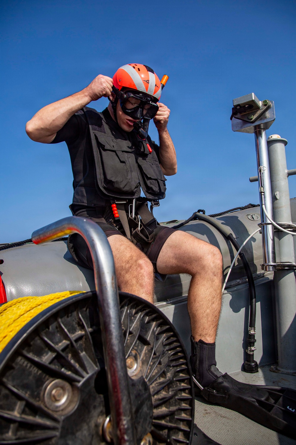 Abraham Lincoln Conducts Search-and-Rescue Training