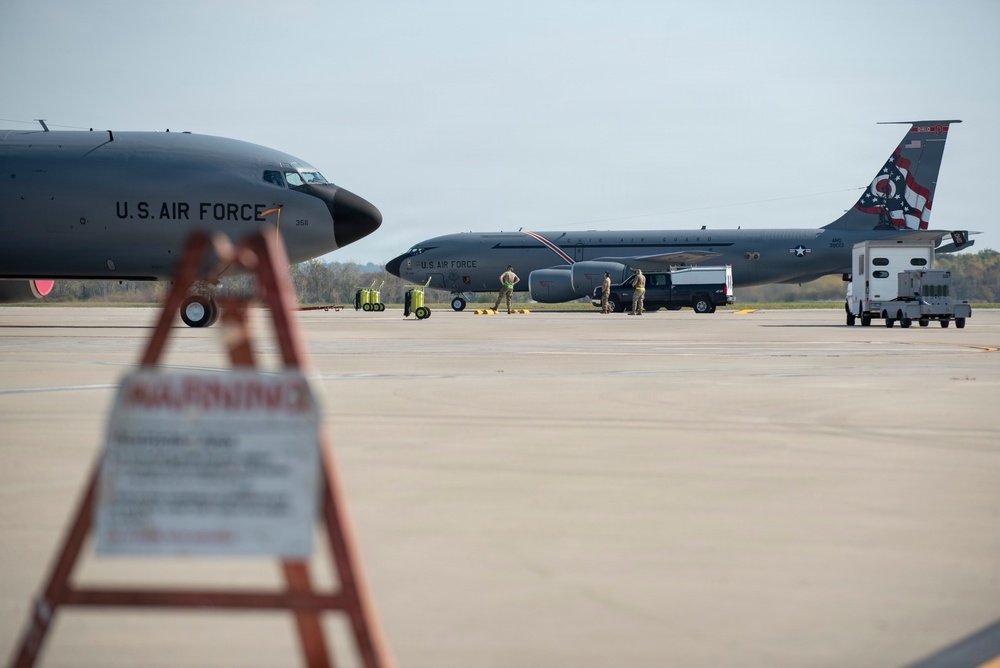 121st ARW conducts simultaneous exercises