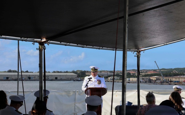 USS Emory S. Land hosts Change of Command Ceremony