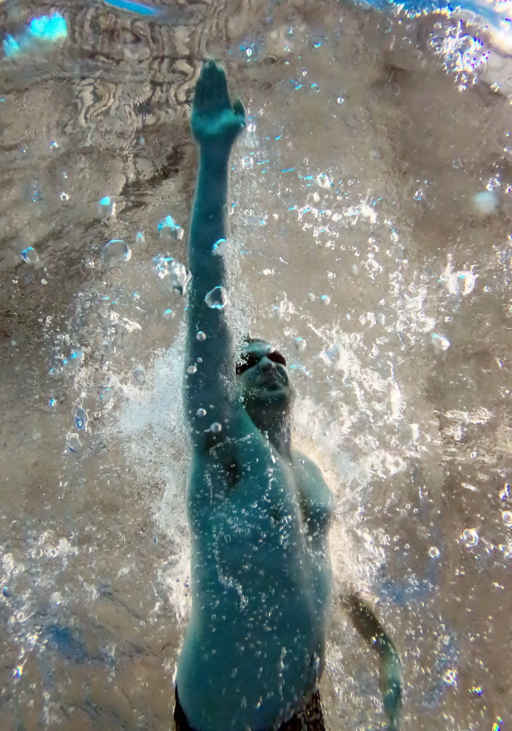 Six teams compete in intramural 4x4 swim relay at Camp Zama's Yano pool