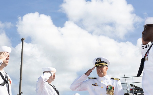 USS Emory S. Land hosts Change of Command Ceremony