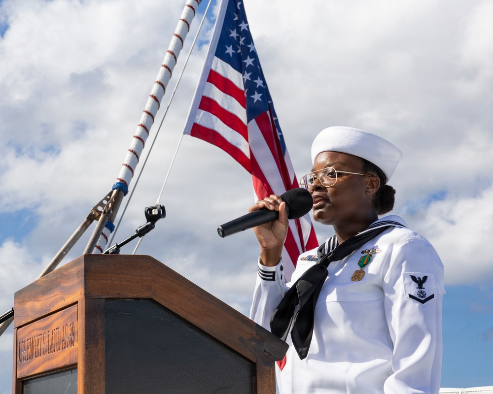 USS Emory S. Land hosts Change of Command Ceremony