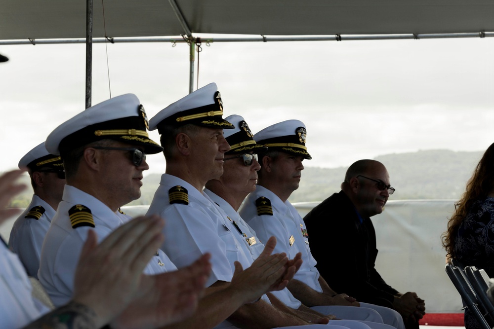 USS Emory S. Land hosts Change of Command Ceremony
