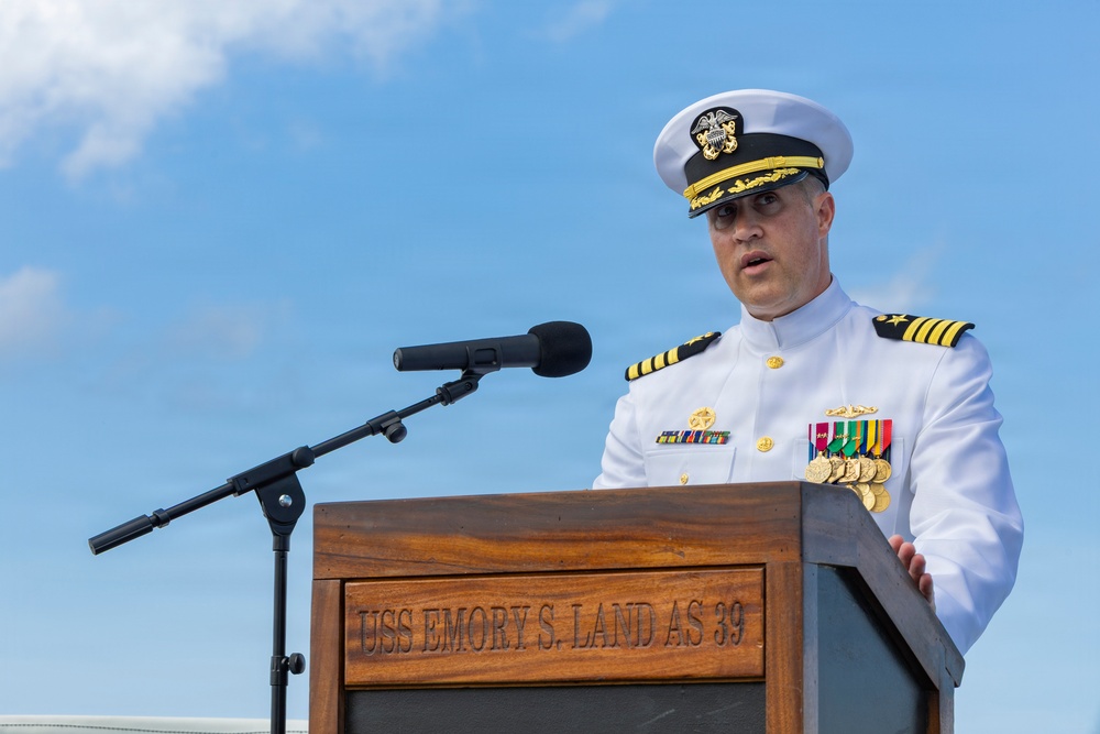 USS Emory S. Land hosts Change of Command Ceremony