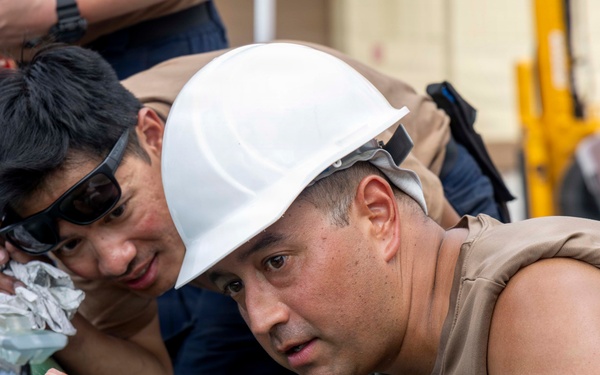 USS Ohio Conducts a Weapons Handling Evolution