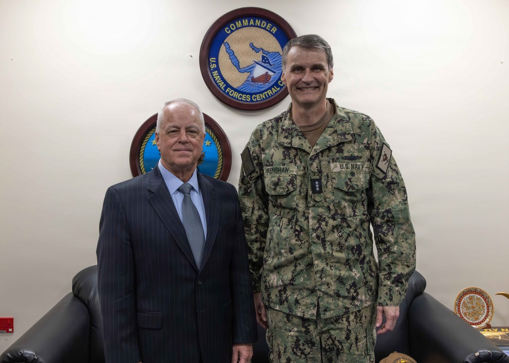 NSA Bahrain Hosts Distinguished Visitor Tour