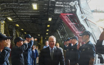 NSA Bahrain Hosts Distinguished Visitor Tour