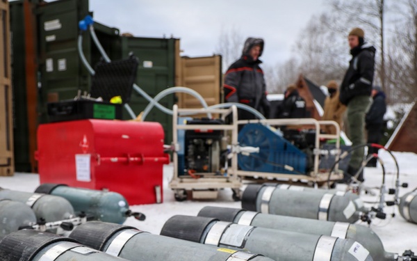 Ice Diving Exercise Strengthens Baltic Maritime Readiness