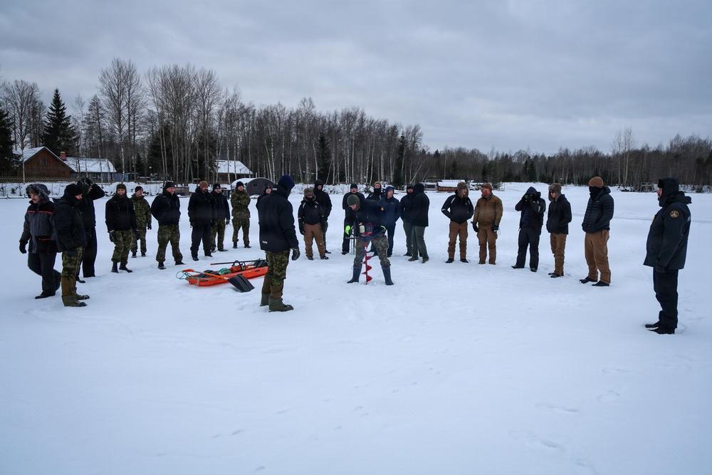Ice Diving Exercise Strengthens Baltic Maritime Readiness