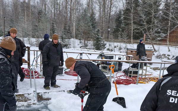 Ice Diving Exercise Strengthens Baltic Maritime Readiness