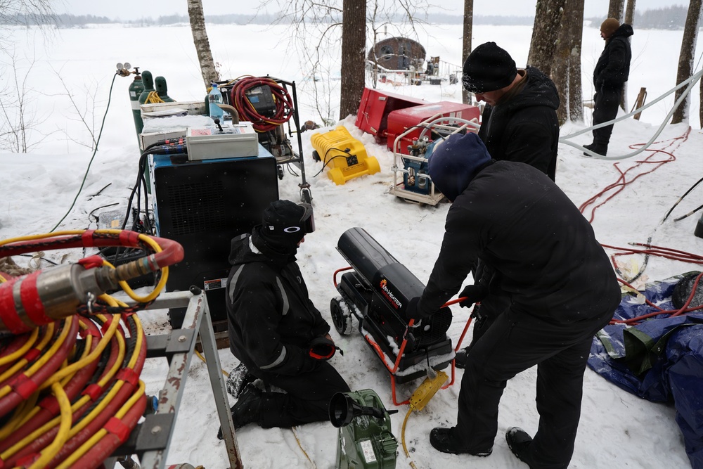 Ice Diving Exercise Strengthens Baltic Maritime Readiness