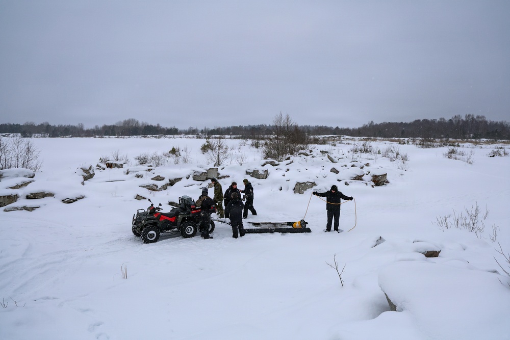 Ice Diving Exercise Strengthens Baltic Maritime Readiness