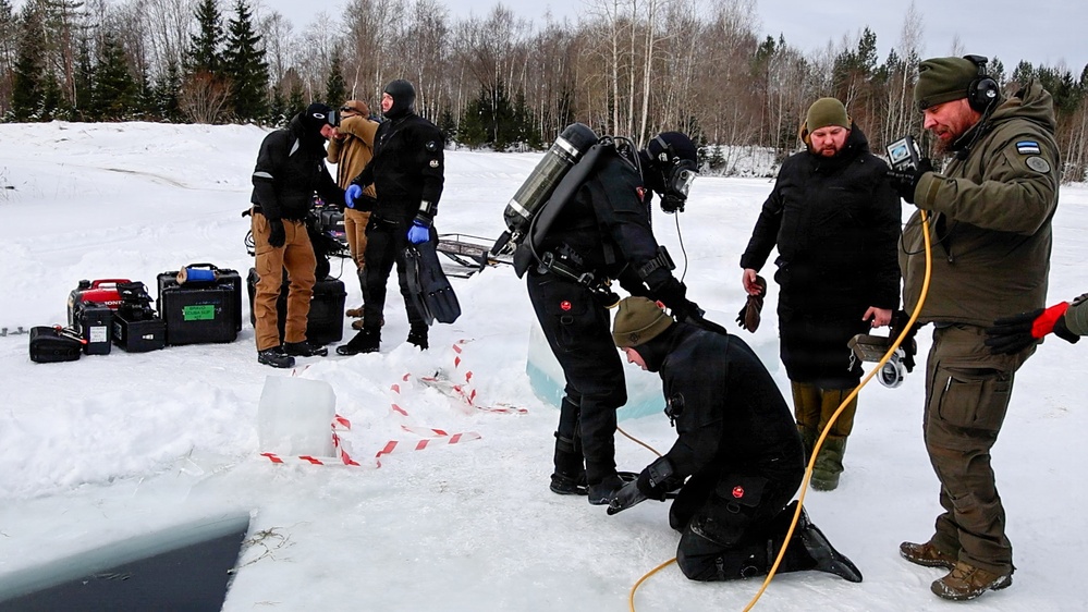 Ice Diving Exercise Strengthens Baltic Maritime Readiness