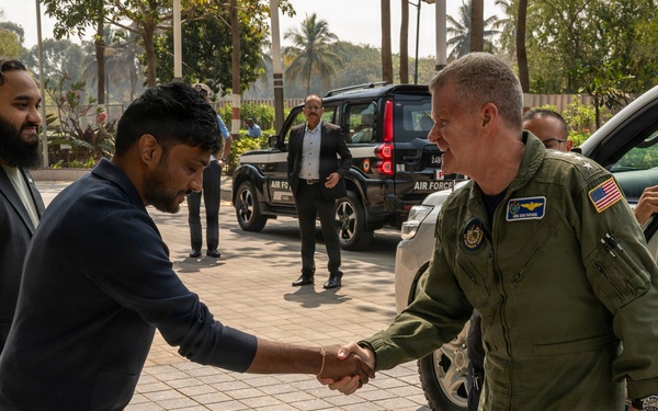 USINDOPACOM commander strengthens U.S.-India defense ties during visit
