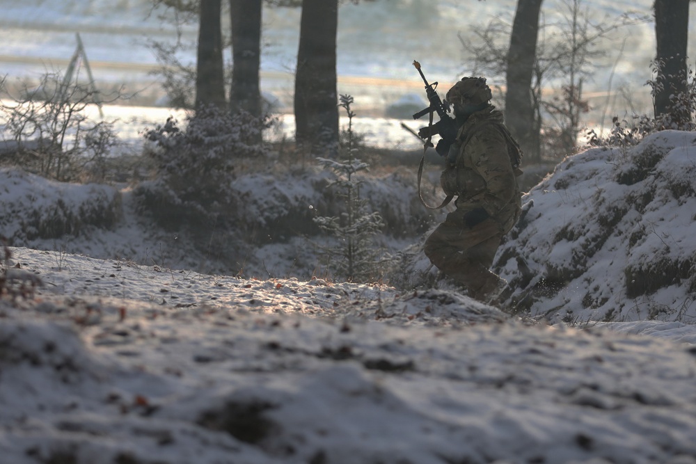 U.S. Army Soldier Reacts to Contact with the Enemy During Combined Resolve 26-05 in Hohenfels, Germany